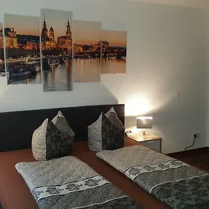https://ferienwohnung-dresden-neustadt.dresdenhotels.net